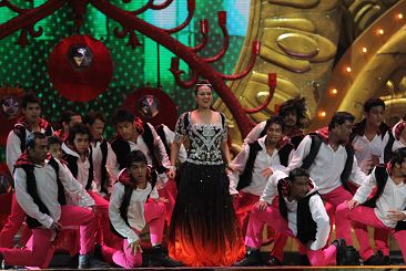 SonakshiSinhaIIFA
